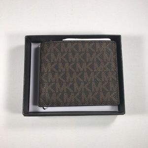 Michael Kors Brown 6 Pocket Leather Wallet NWT